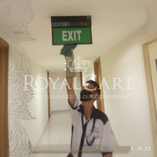 Picsart_23-05-13_14-16-03-861-Photoroom